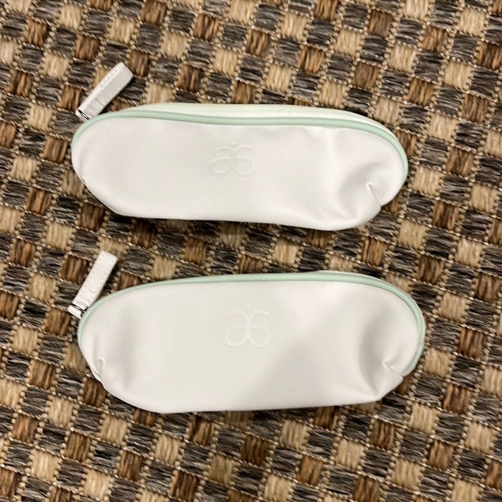 Arbonne Genius device travel cases